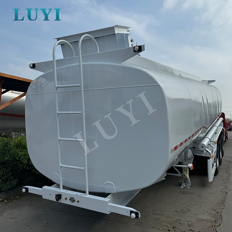 3 axle fuel tank sem